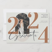 Modernes Graduate Script 2024 Concentric Arch Foto Einladung (Vorderseite)