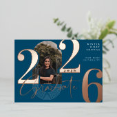 Modernes Graduate Script 2025 Concentric Arch Foto Folieneinladung (Stehend vorne)