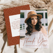 Modernes Graduate Terracotta Script Foto Abschluss Dankeskarte