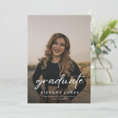 Modernes Graduate White Script 4 Fotos Abschluss Ankündigung (Stehend Vorderseite)
