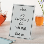 Modernes Grau ohne Rauchen Tabletop-Zeichen Sockelschild (In Situ)