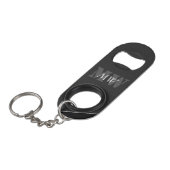 Modernes Grau-Schwarz-Monogramm Mini Flaschenöffner (Vorderseite Schrägansicht)