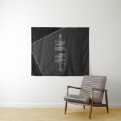 Modernes Grau-Schwarz-Monogramm Wandteppich (Beispiel (Horizontal))