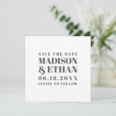 Modernes graues, feines Foto mit Blockbriefen für Save The Date (Stehend Vorderseite)