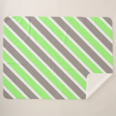 Modernes graues, gestreiftes Muster Sherpadecke (Vorderseite (Horizontal))