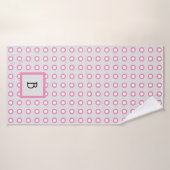 Modernes, graues und rosa Mit Monogramm Haustier Badehandtuch (Badehandtuch)