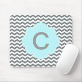 modernes graues, weißes Zickzack Monogramm Mousepad (Mit Mouse)