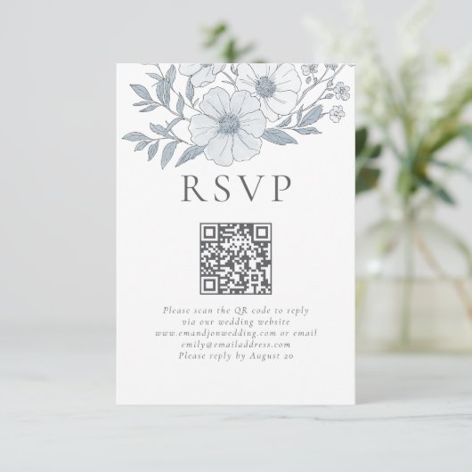 Modernes Gray Florals QR Code Wedding RSVP Karte (Stehend Vorderseite)