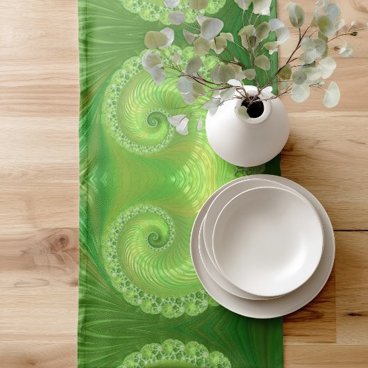 Modernes Green Spiral Fraktal Kurzer Tischläufer