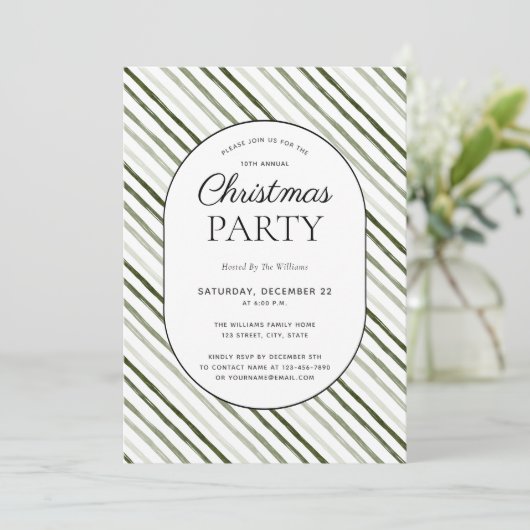 Modernes Green Strip Script Weihnachts-Party Einladung (Stehend Vorderseite)