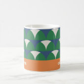 Modernes, grün geometrisches Retro personalisiert Kaffeetasse (Mittel)