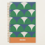 Modernes, grün geometrisches Retro personalisiert Planer<br><div class="desc">Moderne rosa orangefarbene geometrische Retro personalisiert minimale,  einzigartige Budget helle fett besten Verkäufer. Ideal Weihnachten,  Geburtstag,  Jahrestag,  Abschluss,  Mütter Tag,  Väter Tag,  neues Jahr,  Schuljahr Organisation.</div>