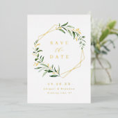 Modernes Grün, goldene Geometrie Save the Date Folieneinladung (Stehend vorne)