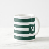 Modernes Grün und Weiß Streifen mit Monogramm Kaffeetasse (VorderseiteRechts)