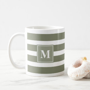 Modernes Grün und Weiß Streifen mit Monogramm Kaffeetasse