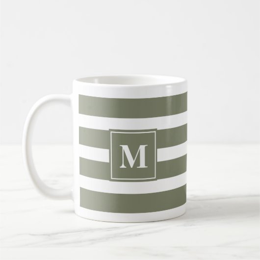 Modernes Grün und Weiß Streifen mit Monogramm Kaffeetasse (Links)