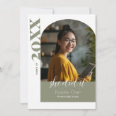 Modernes grünes Foto, das sie gemacht hat, Abschlu Ankündigung (Vorderseite)