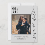 Modernes handgeschriebenes Foto Save the Date grau (Vorderseite)