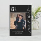 Modernes handgeschriebenes Foto Save the Date schw (Stehend Vorderseite)