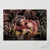 Modernes handgeschriebenes Script-Foto Save the Da Folieneinladung (Vorderseite)