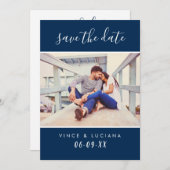 Modernes handgeschriebenes Script-Navy-Hochzeitssk Save The Date (Vorne/Hinten)