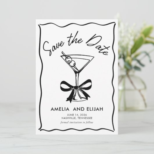 Modernes, handGezeichnet Martini Save the Date (Stehend Vorderseite)