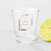 Modernes Heart Frame Logo Bachelor Party Shooting Schnapsglas (Rückseite)