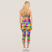 Modernes, hell funkelndes, buntes Dreiecksmuster Capri Leggings (Rückseite)