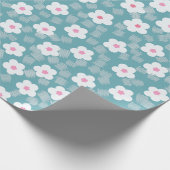 Modernes hellblaues Blumenmuster Geschenkpapier (Ecke)