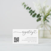 Modernes Herz-Script Qr Code Wedding Gift Registry Begleitkarte (Stehend Vorderseite)