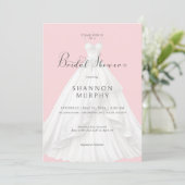 Modernes Hochzeitskleid auf rosa Brautparty Einladung (Stehend Vorderseite)