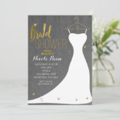 Modernes Hochzeitskleid & Gold Hearts Brautparty Einladung (Stehend Vorderseite)