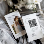 Modernes Hochzeitsstichtum-Foto teilt die Liebe QR Begleitkarte<br><div class="desc">Diese elegante und zeitgenössische Karte verfügt über einen QR-Code, mit dem Ihre Gäste mühelos ihre Fotos, Botschaften und Wohlfühlwünsche in Echtzeit mit Ihnen teilen können. Ermutigen Sie sie, Teil Ihrer Hochzeitsgeschichte zu sein, indem Sie den Code scannen und sofort ihre wertvollen Momente hochladen. Diese Karte ist eine wunderbare Ergänzung zu...</div>