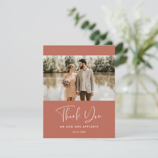 Modernes Hochzeitsstil aus Rotem Ton Vielen Dank Dankeskarte (Stehend Vorderseite)