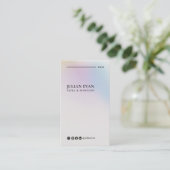 Modernes Holografisches LinkedIn Minimalistisch Visitenkarte (Stehend Vorderseite)