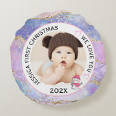Modernes Holographic Baby Girl First Christmas Fot Rundes Kissen (Rückseite)