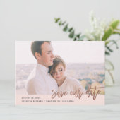 Modernes Kalligrafie-Foto Save the Date (Stehend Vorderseite)