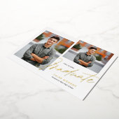 Modernes Kalligrafie Script 3 Foto Abschluss Folieneinladung (Gedreht)