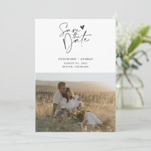 Modernes Kalligrafie-Script-Foto Save The Date (Stehend Vorderseite)