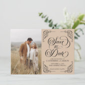 Modernes Kalligrafie Vintages Foto Beige Save The Date (Stehend Vorderseite)