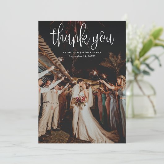 Modernes kalligrafisches Skript Hochzeitsskript-Fo Dankeskarte (Stehend Vorderseite)