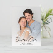 Modernes kalligraphisches Foto Save The Date (Stehend Vorderseite)