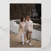 Modernes kalligraphisches Gold Save the Date Folieneinladung (Rückseite)