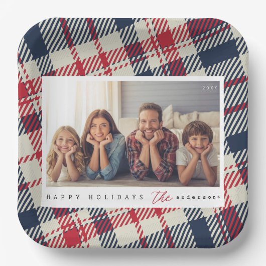 Modernes Kariertes Muster Weihnachts-Custom-Family Pappteller (Vorderseite)