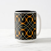 Modernes keltisches Muster aus Metall Zweifarbige Tasse (VorderseiteRechts)