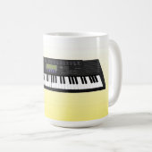 Modernes Keyboard-Synth: 3D-Modell: Tasse (VorderseiteRechts)