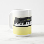 Modernes Keyboard-Synth: 3D-Modell: Tasse (Vorderseite Links)