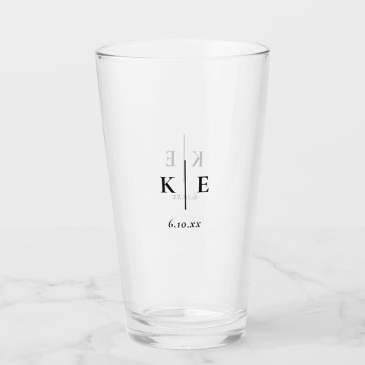 Modernes, klassisches Monogramm-Hochzeitstumpfglas Glas (Rückseite)