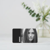 Modernes, klassisches Schwarz-Weiß-Foto Visitenkarte (Stehend Vorderseite)