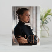 Modernes klassisches Tyopgrafie Graduate Foto 2023 Folieneinladung (Stehend vorne)